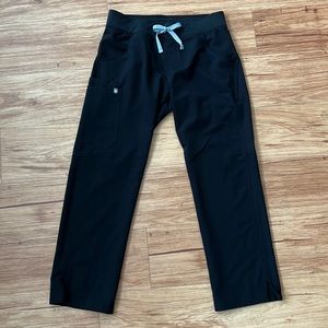 Figs Women’s Kade Cargo Pants Black (Medium/Petite)